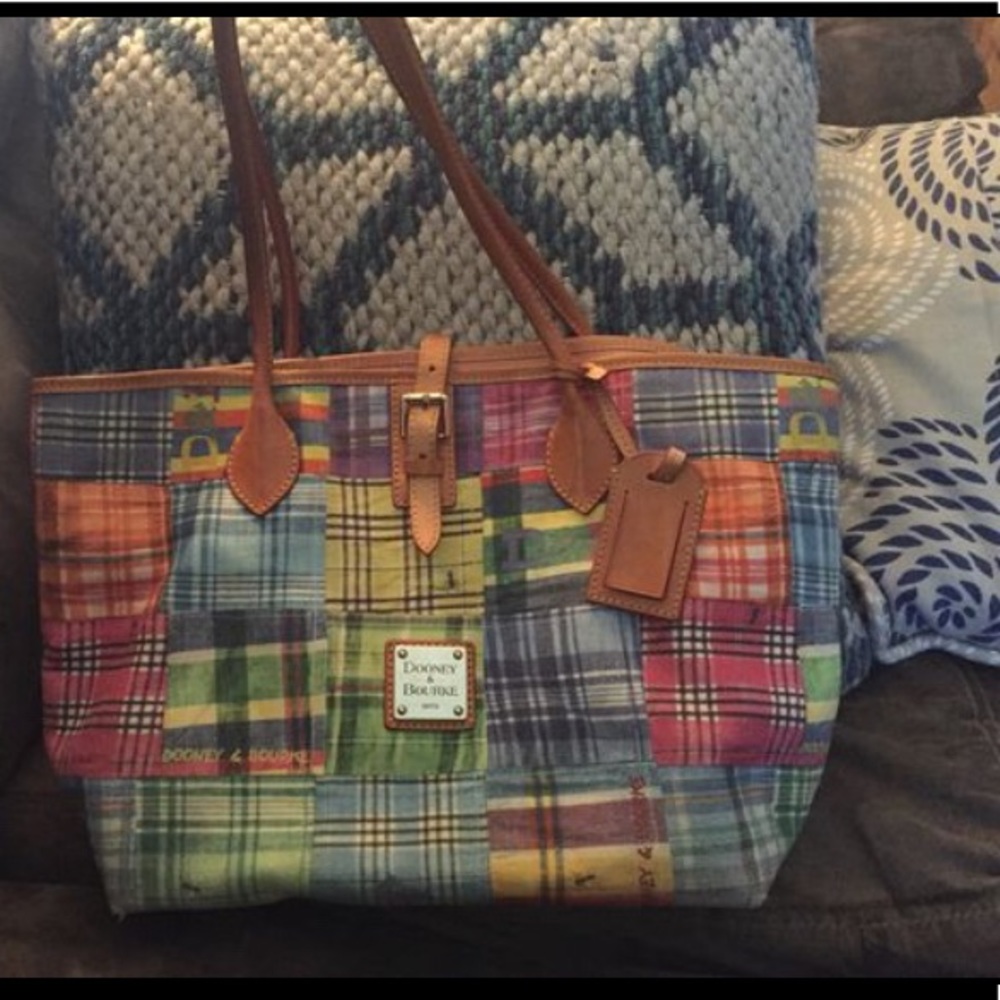 🚘🚘SOLD🚘🚘    Dooney & Bourke Tote